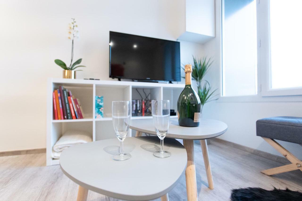 Appartement Au Pied De La Cathedrale 랭스 외부 사진