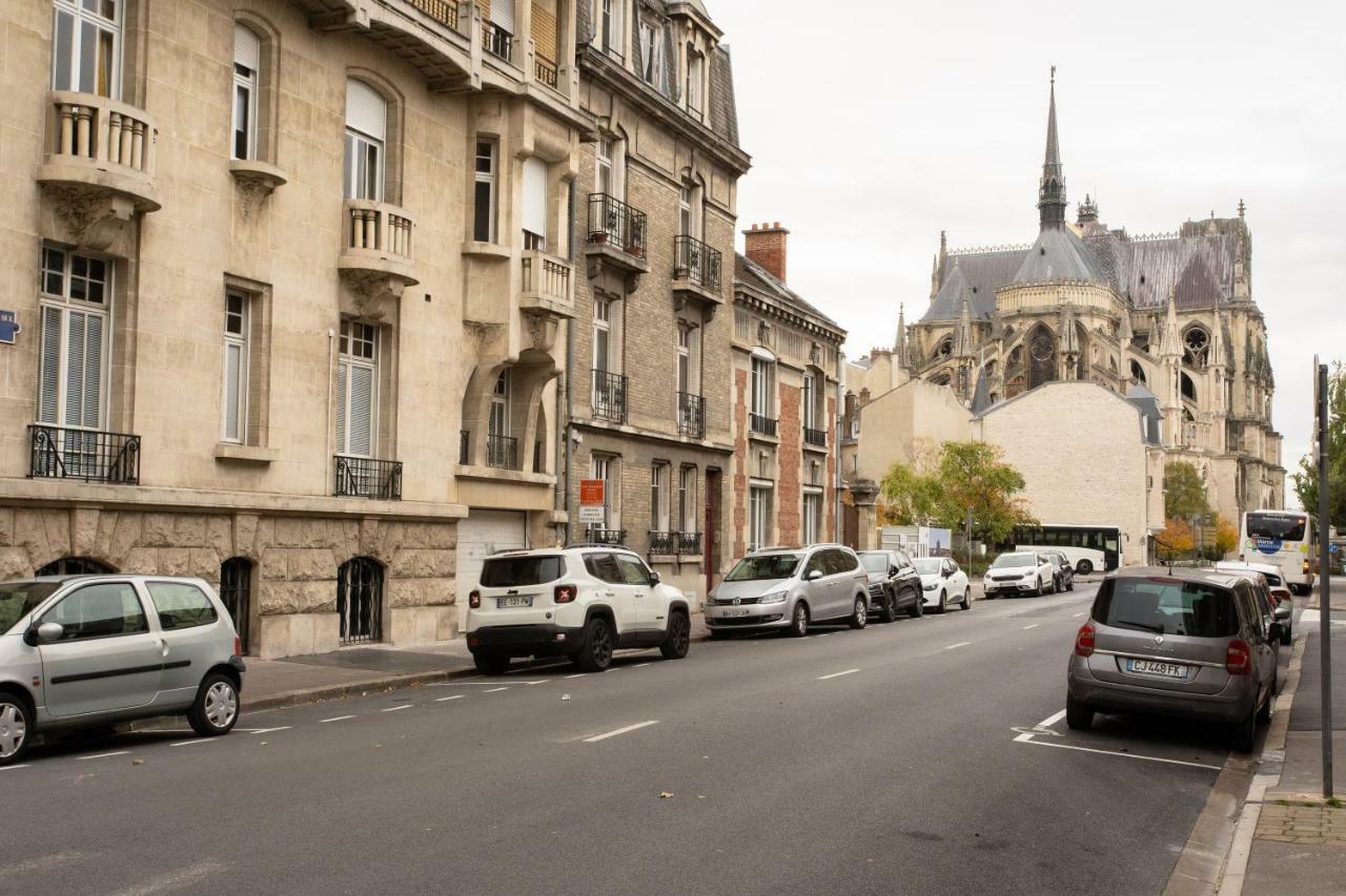 Appartement Au Pied De La Cathedrale 랭스 외부 사진